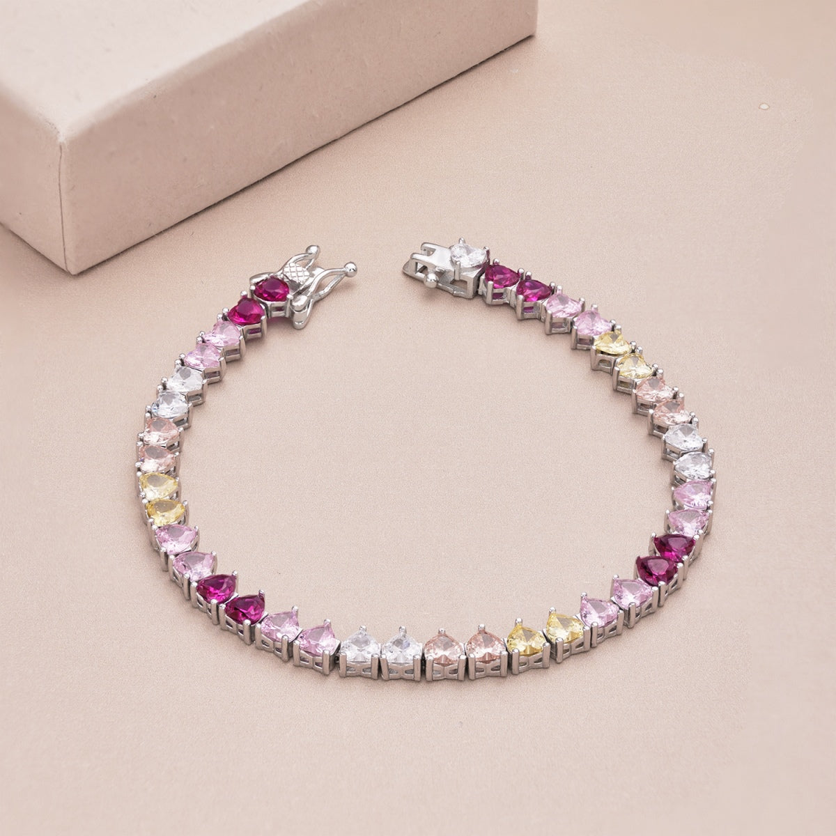 [Clover Jewelrys]Luxurious Colorful Romantic Heart Shape Lover Bracelet