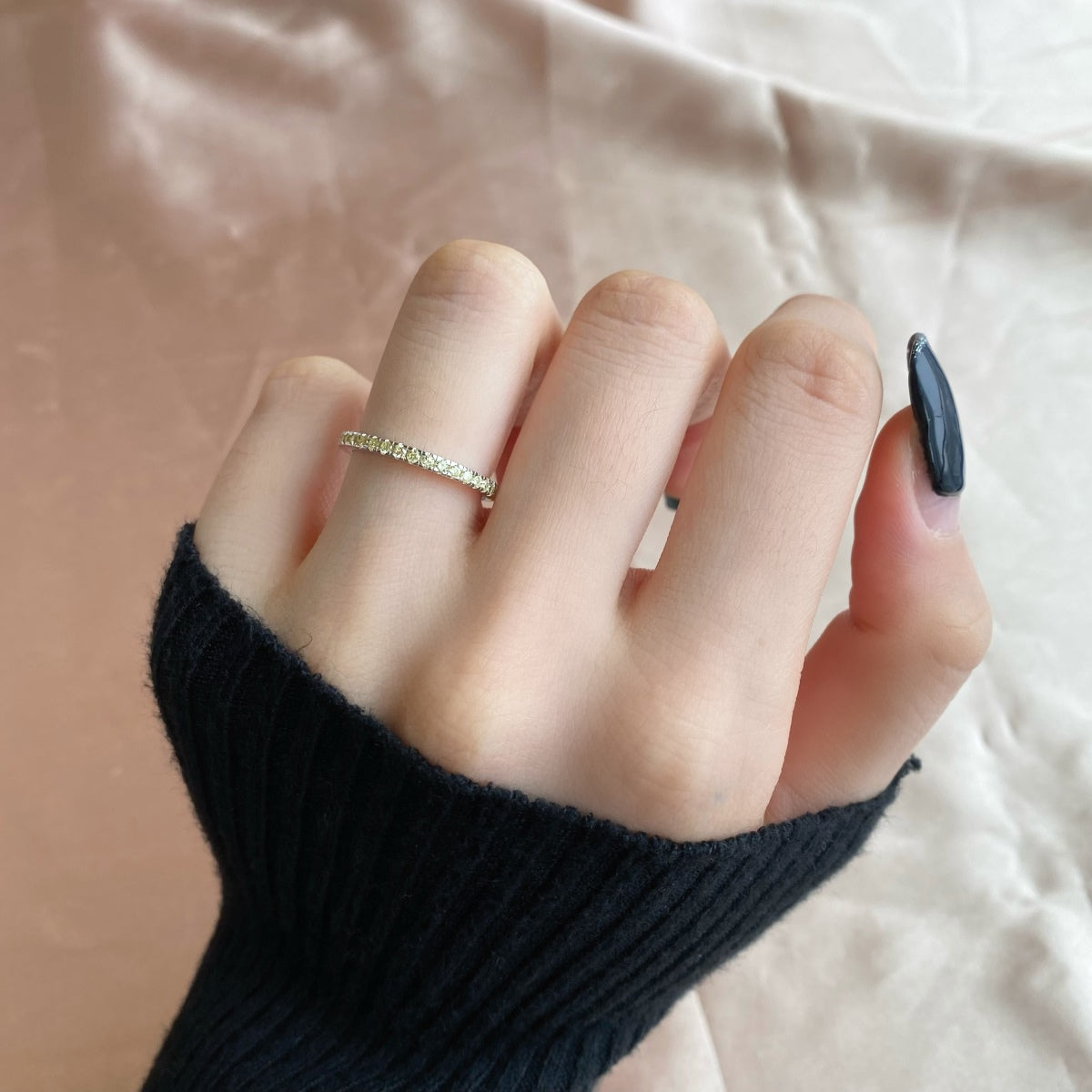 [Clover Jewelrys]Delicate Sparkling Round Cut Daily Ring