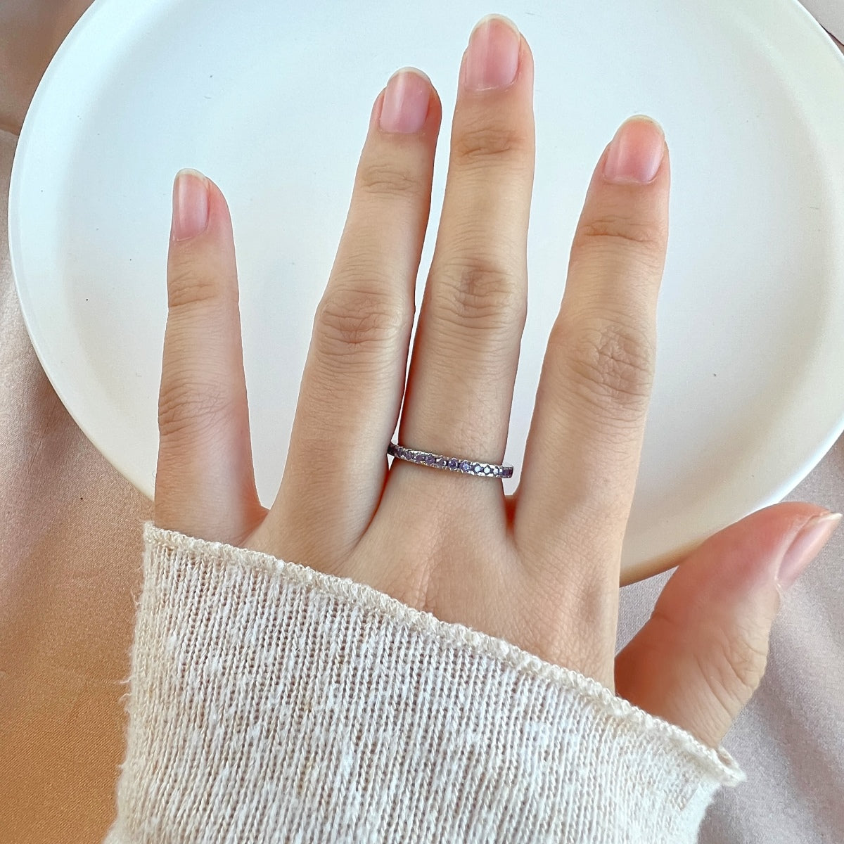 [Clover Jewelrys]Delicate Sparkling Round Cut Daily Ring