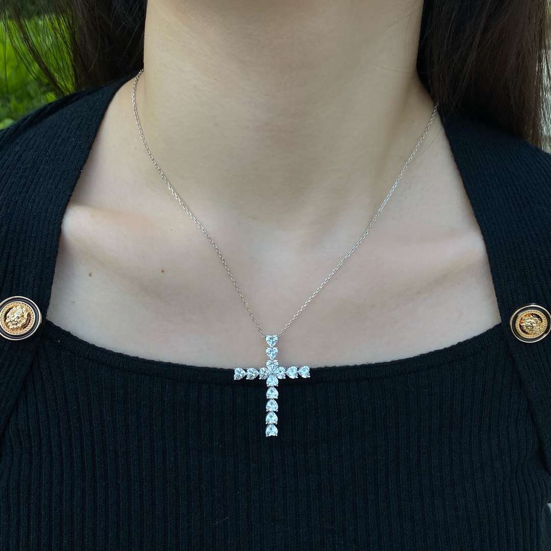 [Clover Jewelrys]Radiant Cross Shape Necklace