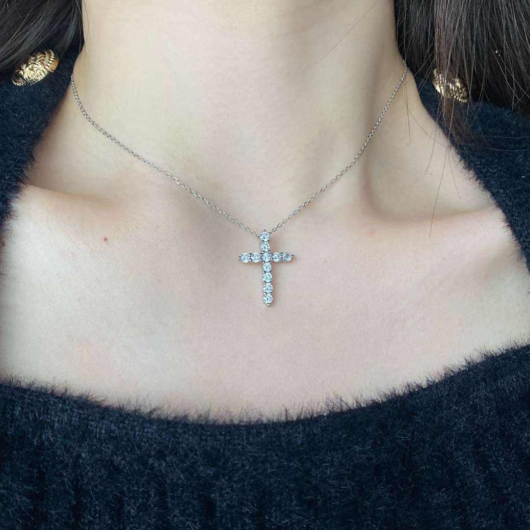 [Clover Jewelrys]Unique Cross Shape Necklace