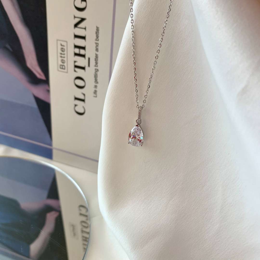 [Clover Jewelrys]Delicate Water Drop Shape Fashion Necklace