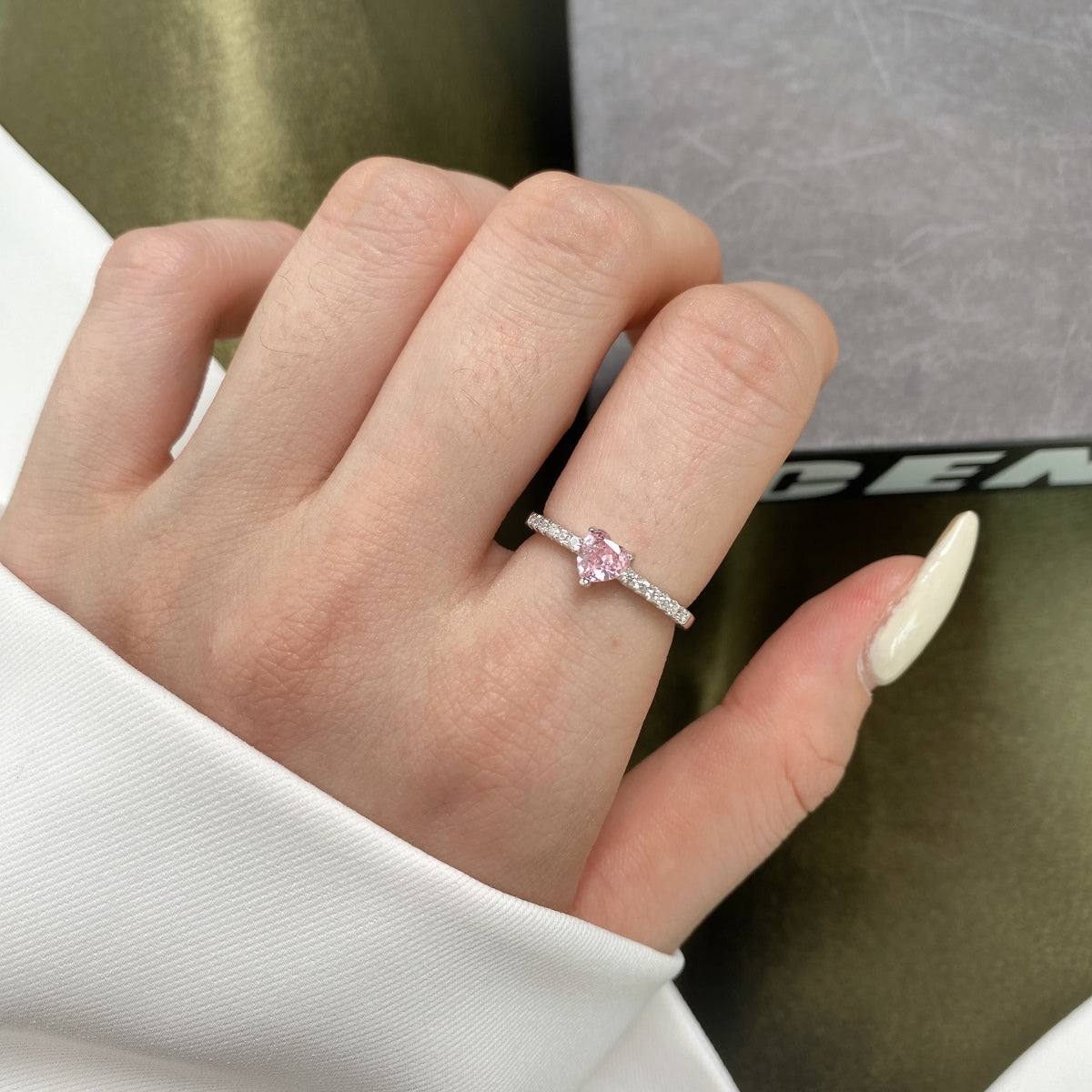 [Clover Jewelrys]0.5 Carat CaratEternity Charming Heart Shape Lover Ring