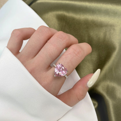 [Clover Jewelrys]6.0 Carat Luxurious Sparkling Romantic Heart Cut Lover Ring