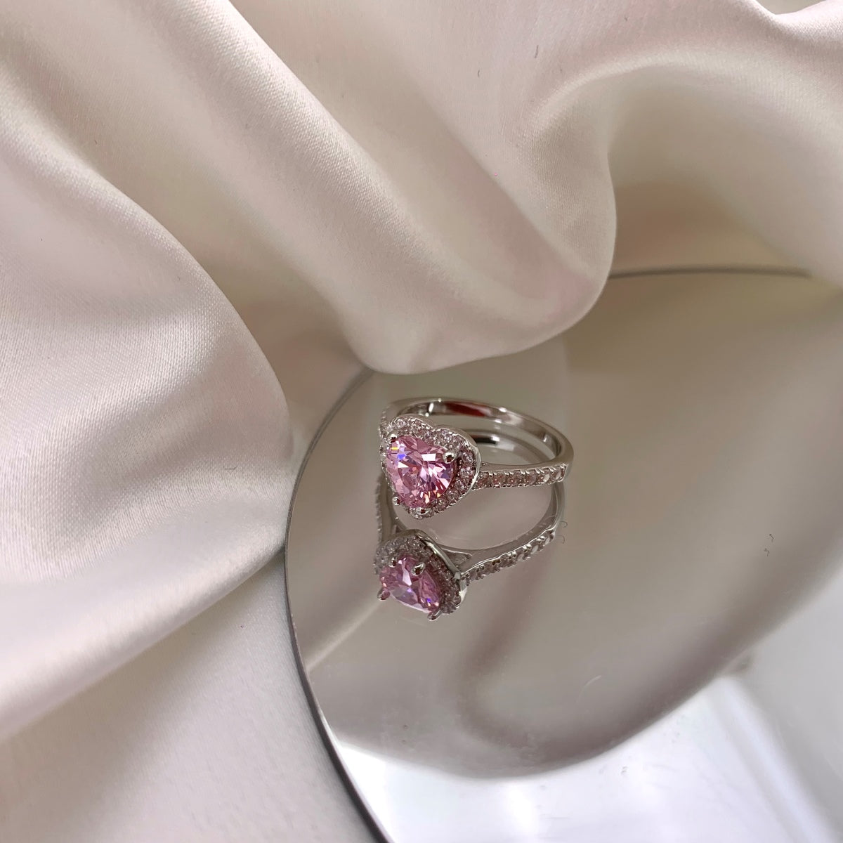 [Clover Jewelrys]Eternity Splashy Romantic Heart Shape Lover Ring