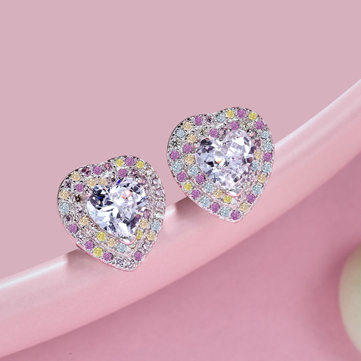 [Clover Jewelrys]Dazzling Heart Shape Lover Earrings