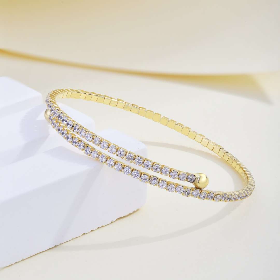 [Clover Jewelrys]Row of Diamonds Round Fashion Bracelet