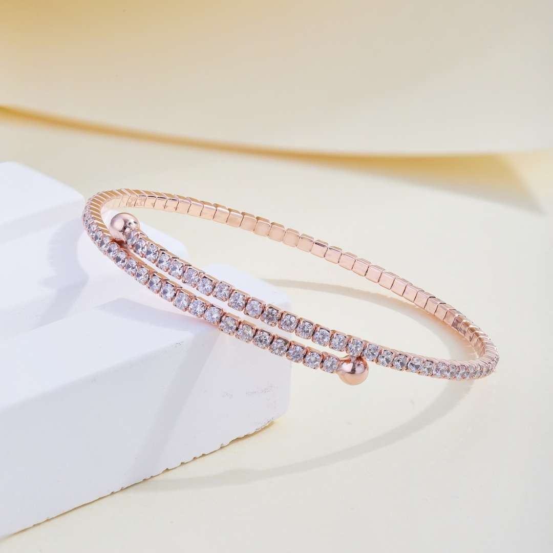 [Clover Jewelrys]Row of Diamonds Round Fashion Bracelet