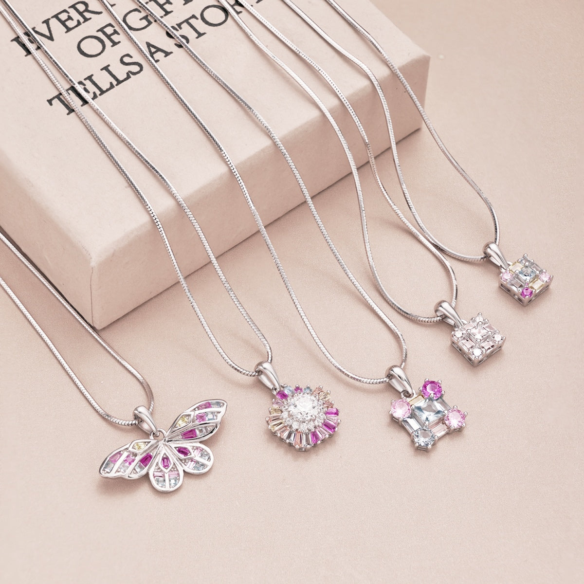 [Clover Jewelrys]Gorgeous Multi Colorful Necklace