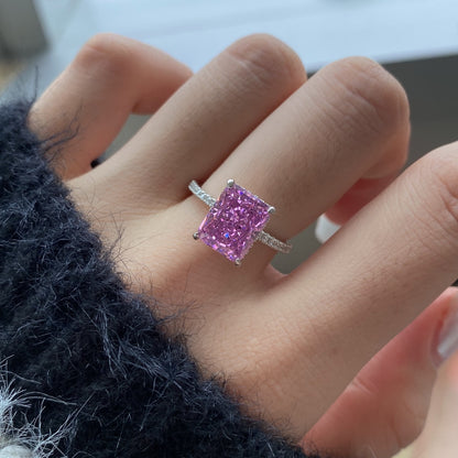 [Clover Jewelrys]4.0 Carat Luxurious Engagement Ring