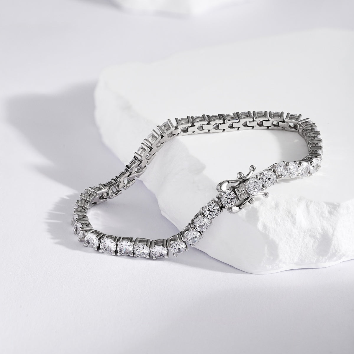 [Clover Jewelrys]Luxurious Ornate Round Cut Tennis Bracelet