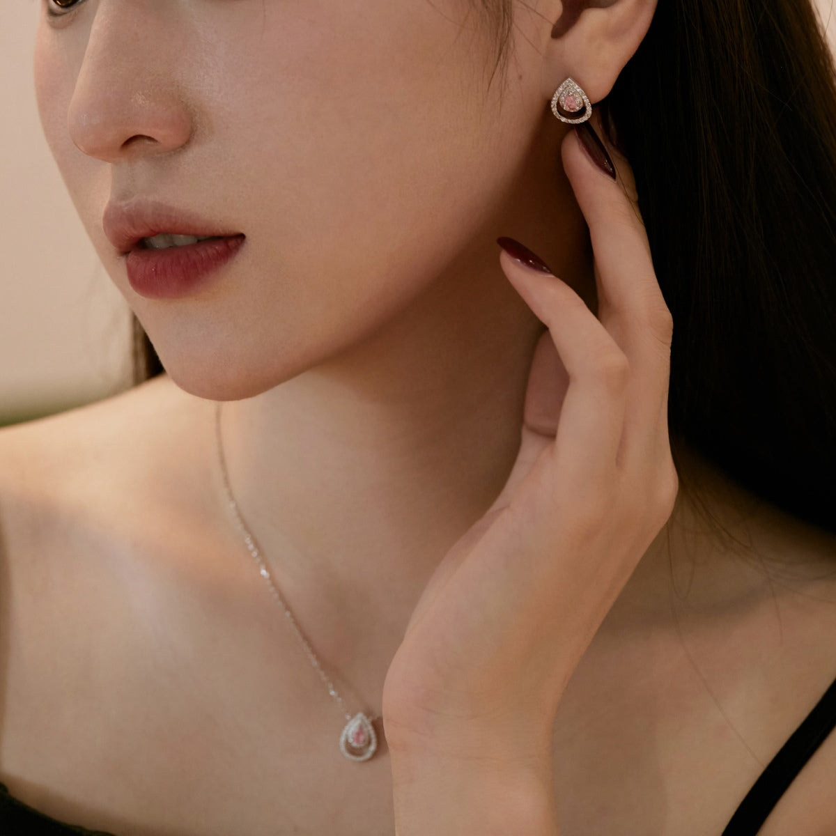 [Clover Jewelrys]Sparkling Delicate Water Drop Shape Daily Earrings