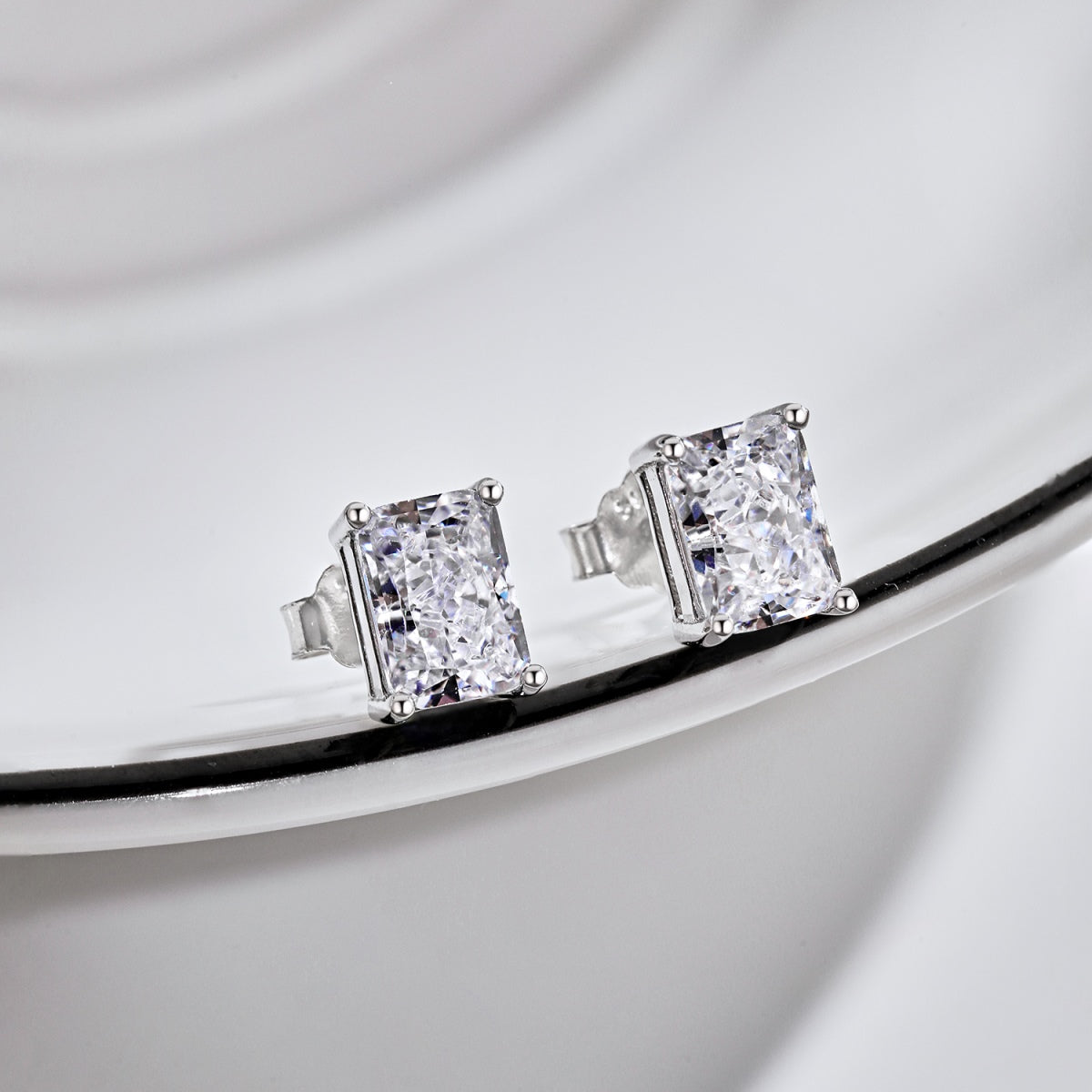 [Clover Jewelrys]Radiant Luxurious Princess Cut Daily Earrings