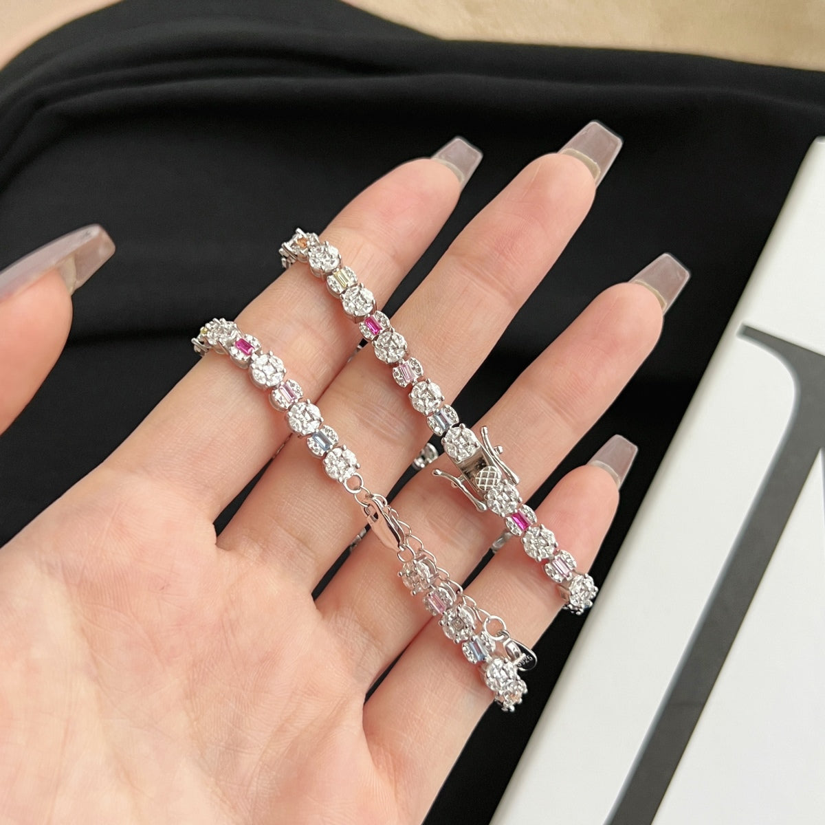 [Clover Jewelrys]Dazzling Radiant Multi Cut Daily Bracelet