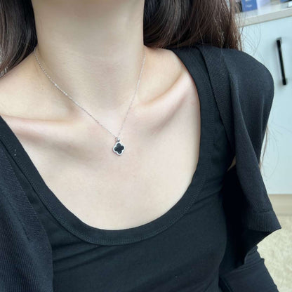 [Clover Jewelrys]Dainty Flower Shape Necklace