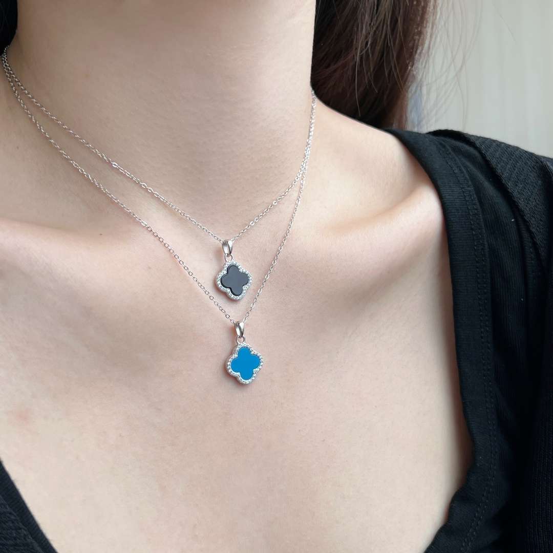 [Clover Jewelrys]Dainty Flower Shape Necklace