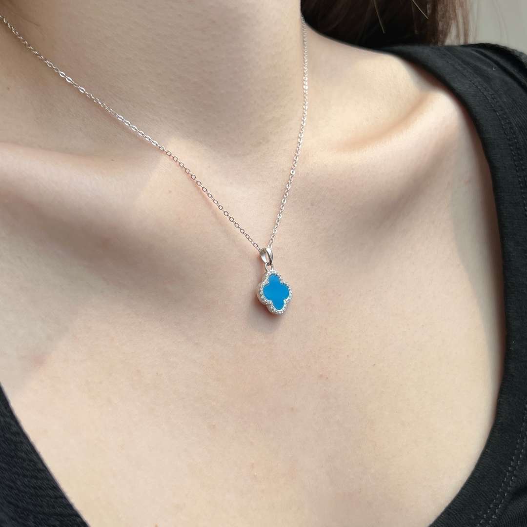 [Clover Jewelrys]Dainty Flower Shape Necklace