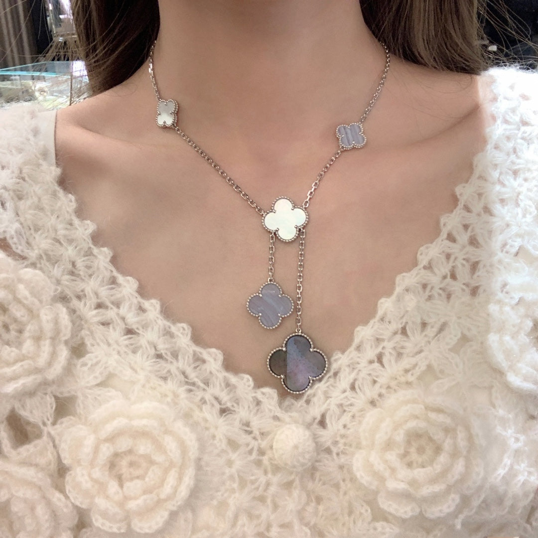 [Clover Jewelrys]CLOVER MOP CHALCEDONY NECKLACE SILVER 6 MOTIF