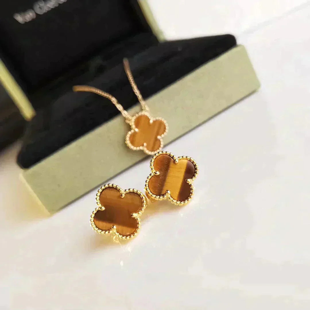 [Clover Jewelrys]CLOVER MEDIUM 1 MOTIFS TIGER EYE EARRINGS