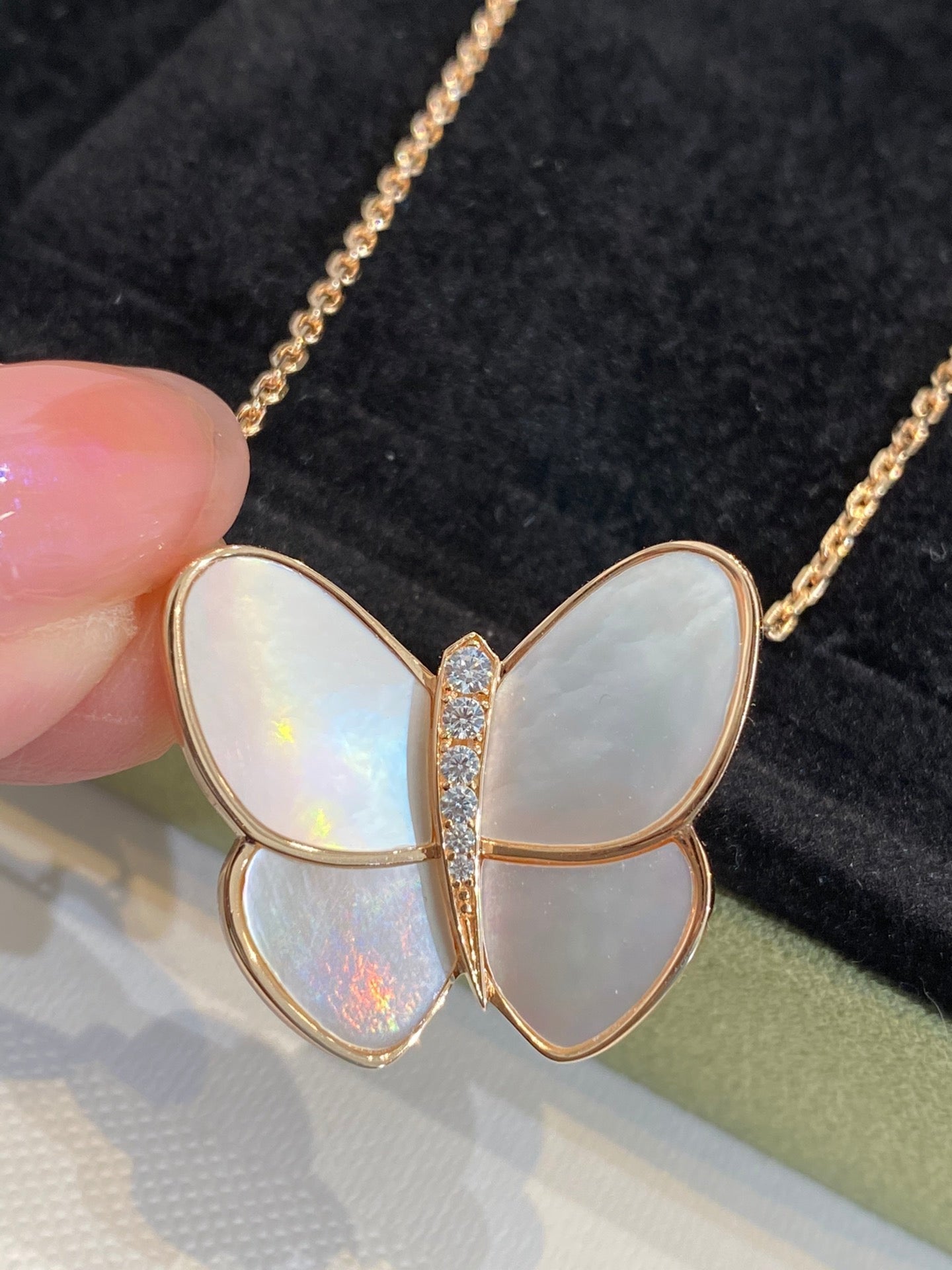 [Clover Jewelrys]BUTTERFLY GOLD MOP DIAMOND NECKLACE