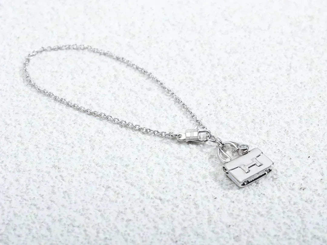 [Clover Jewelrys]AMULETTE PEDANT SILVER NECKLACE