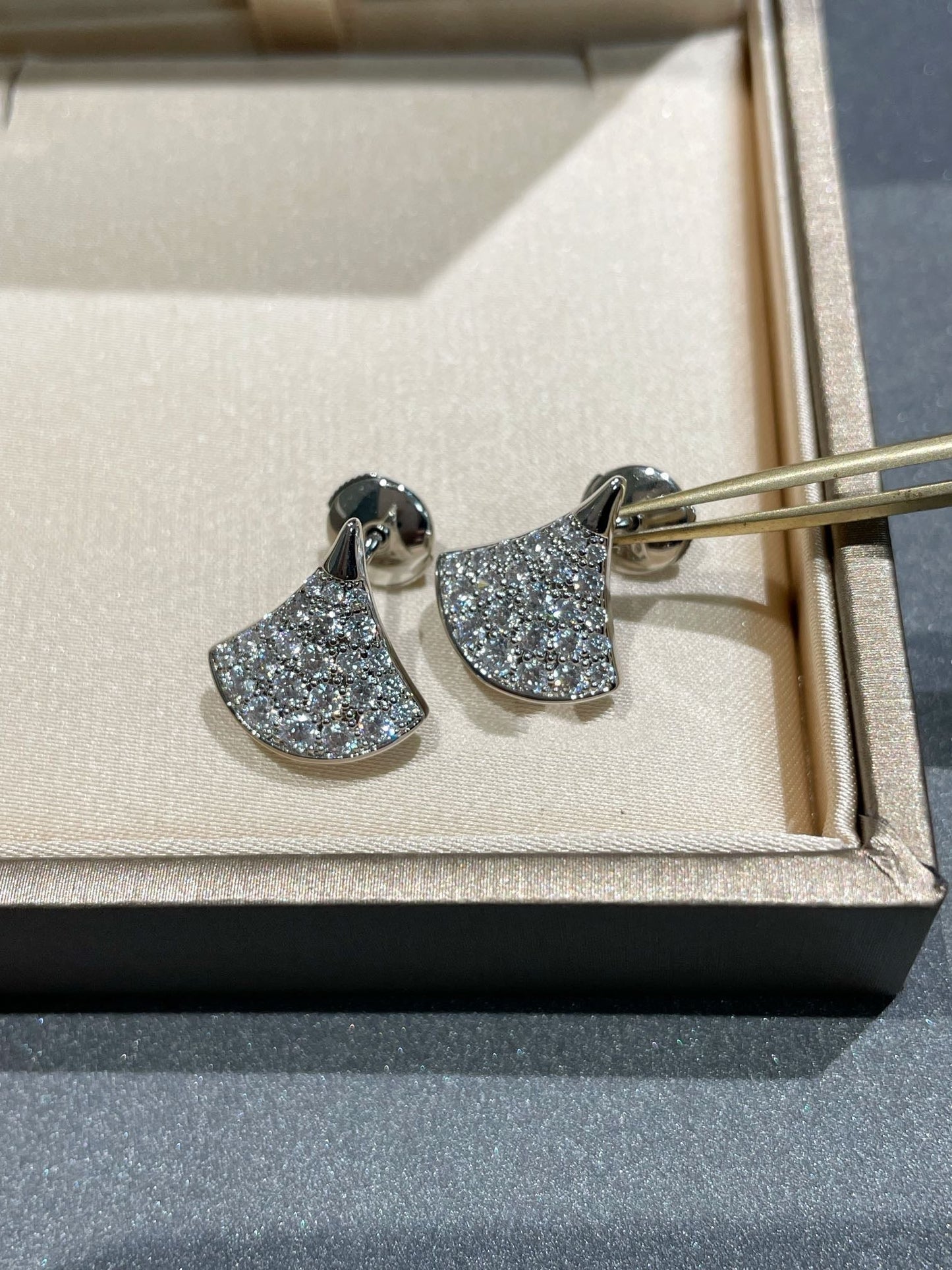 [Clover Jewelrys]DREAM STUD EARRINGS DIAMOND