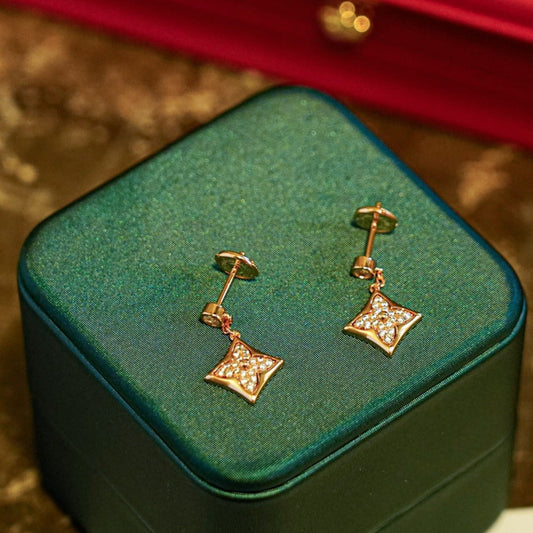 [Clover Jewelrys]STAR DIAMONDS EARRINGS GOLD