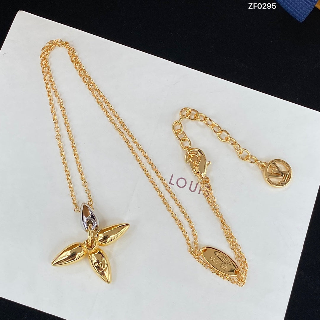 [Clover Jewelrys]LOUISETTE PEDANT GOLD NECKLACE