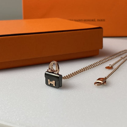 [Clover Jewelrys]CONSTANCE BLACK PEDANT PINK GOLD NECKLACE