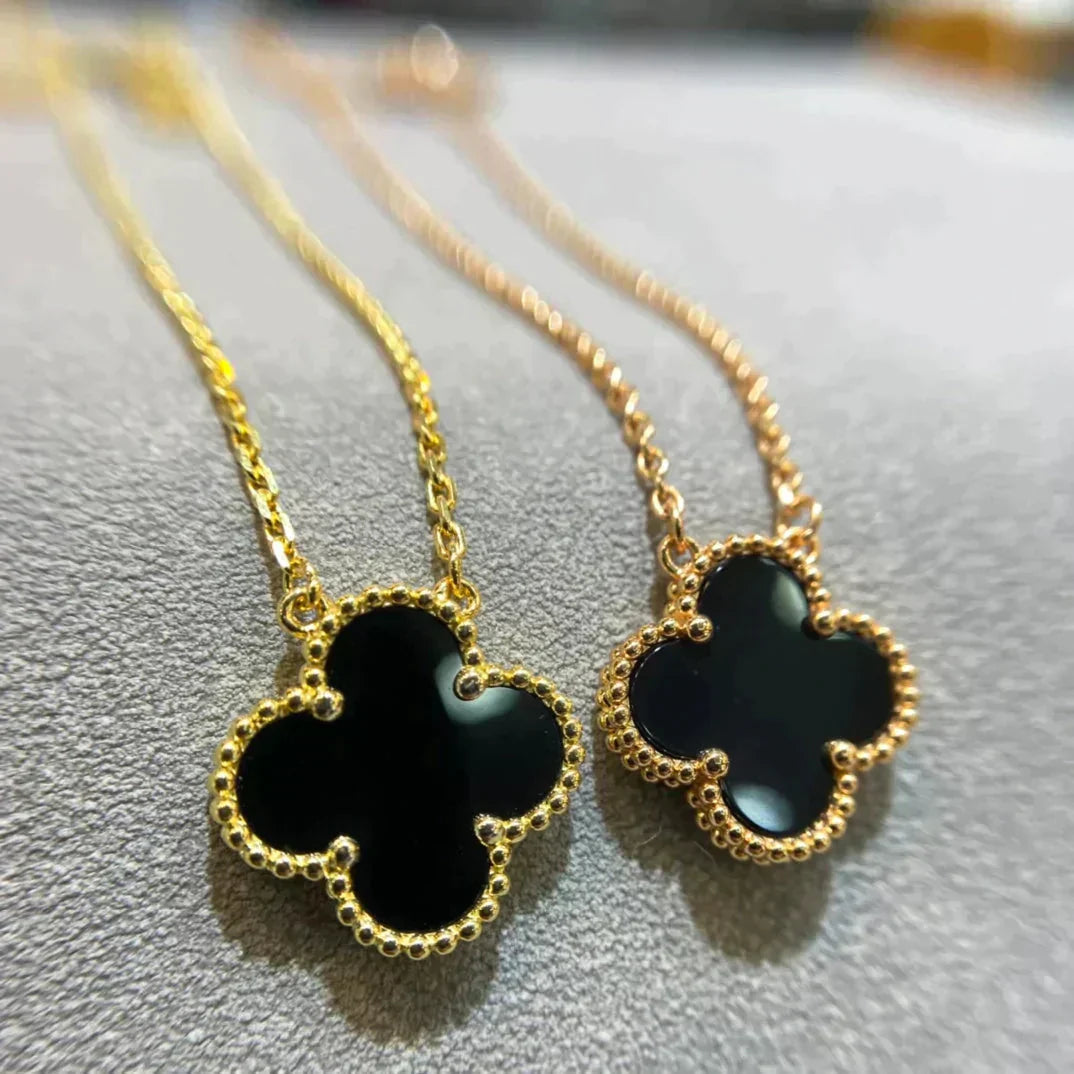 CLOVERS NECKLACE 15MM BLACK ONYX SINGLE FLOWER