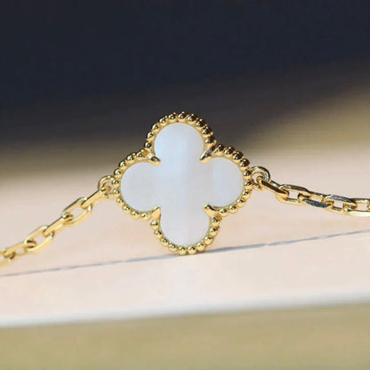 [Clover Jewelrys]CLOVER 20 MOTIFS WHITE MOP NECKLACE