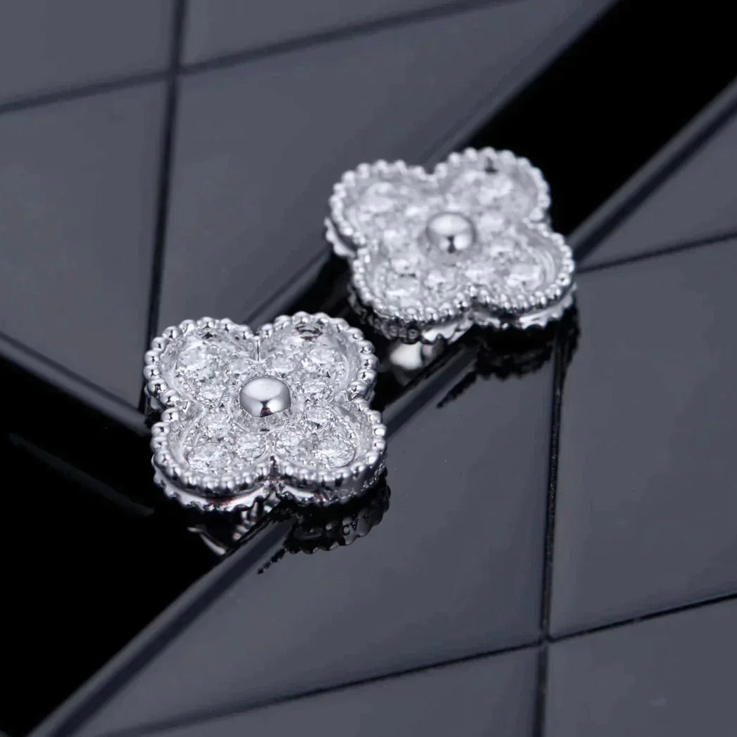 [Clover Jewelrys]CLOVER 1 MOTIFS DIAMOND STUD EARRINGS SILVER