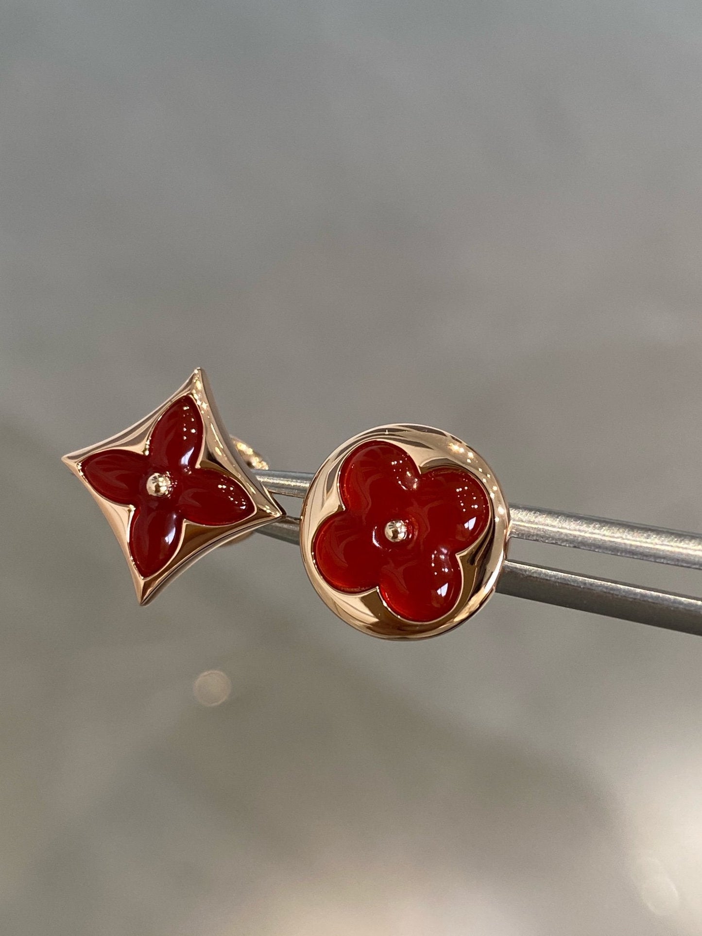 [Clover Jewelrys]STAR AND SUN PINK GOLD CARNELIAN STUD EARRINGS