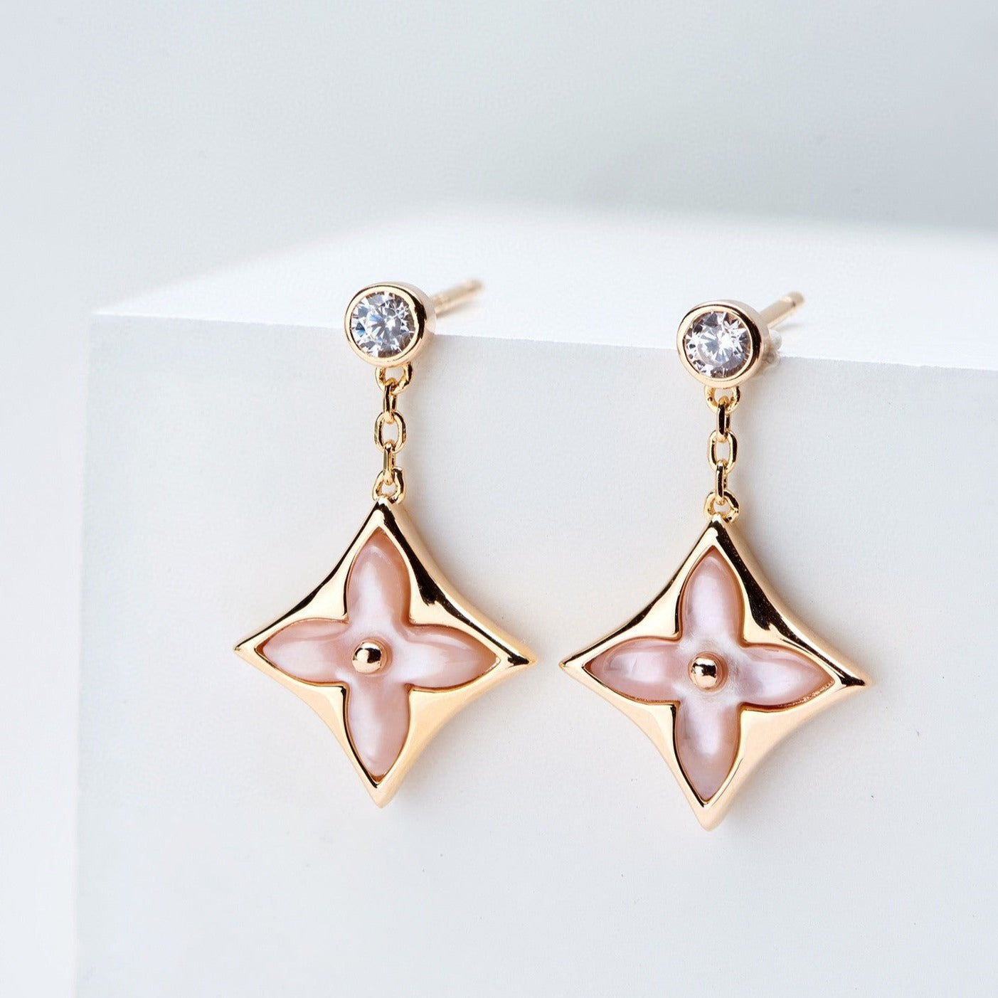 [Clover Jewelrys]DOUBLE STAR PINK GOLD MOP DROP EARRINGS