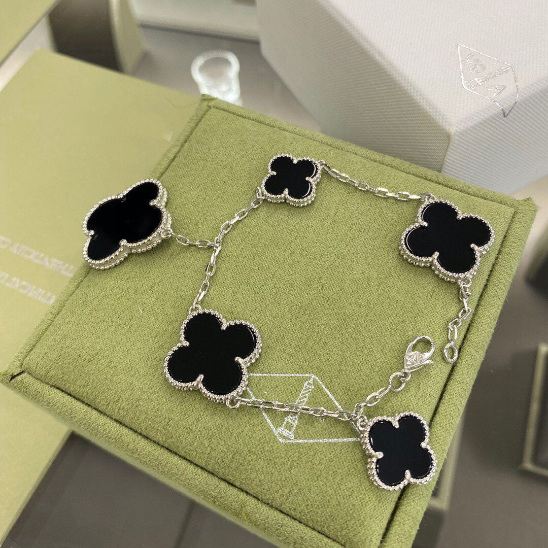 [Clover Jewelrys]CLOVER 5 MOTIFS SIVLER ONYX BRACELET