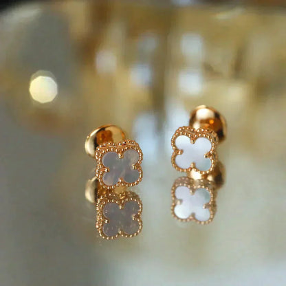 [Clover Jewelrys]CLOVER MINI 9.5MM WHITE MOP EARRINGS