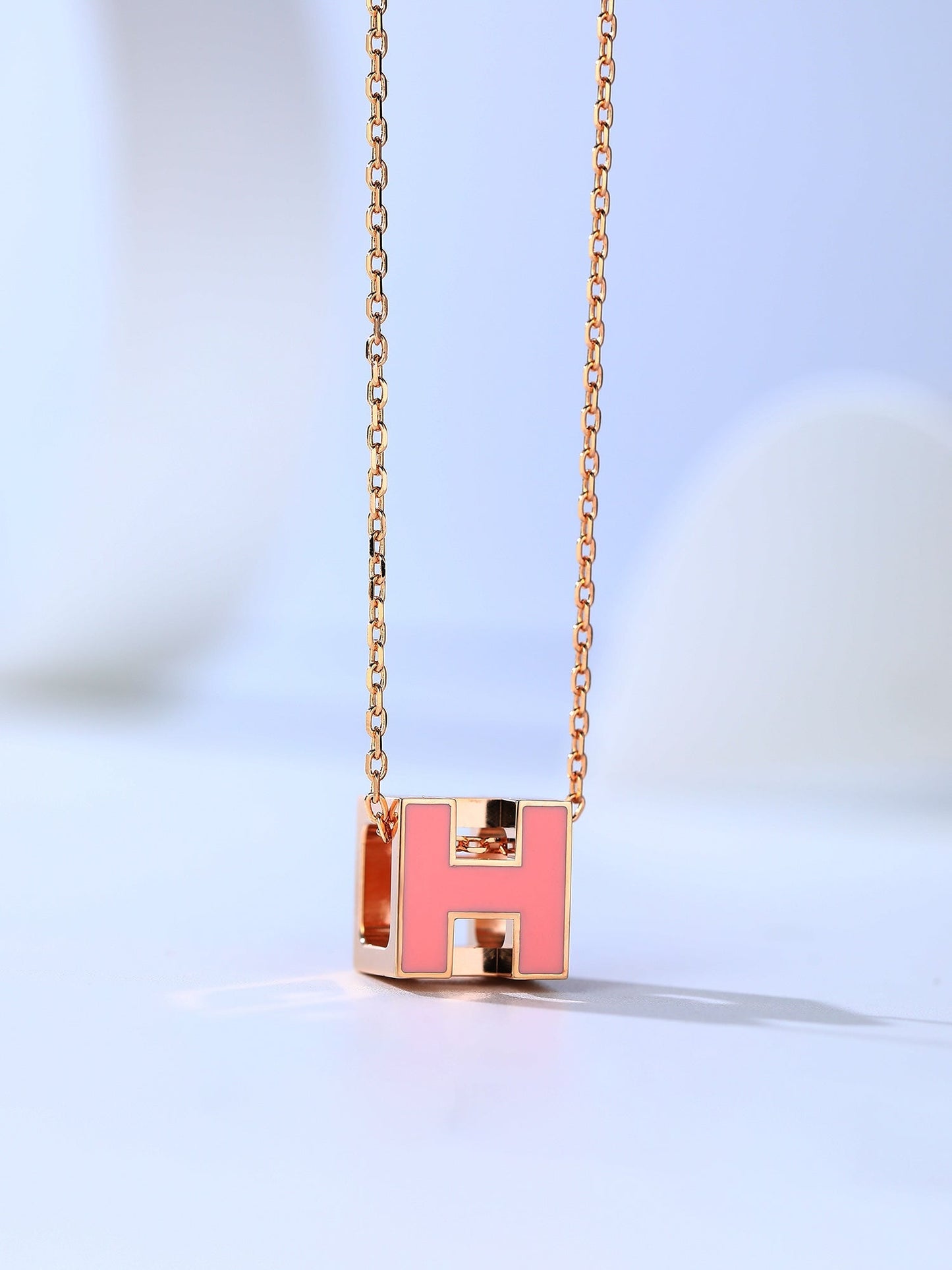 [Clover Jewelrys]H CAGE PINK GOLD NECKLACE