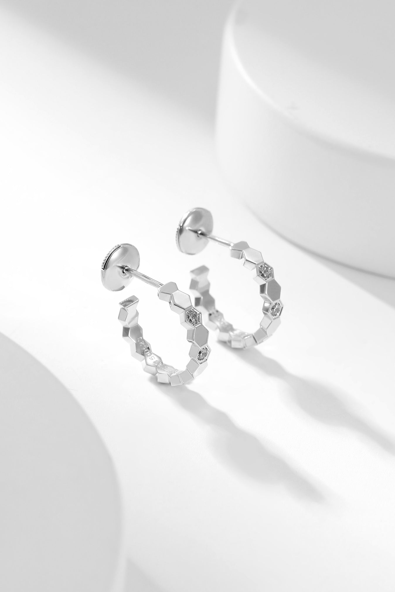 [Clover Jewelrys]BEE LOVE DIAMOND HOOP EARRINGS