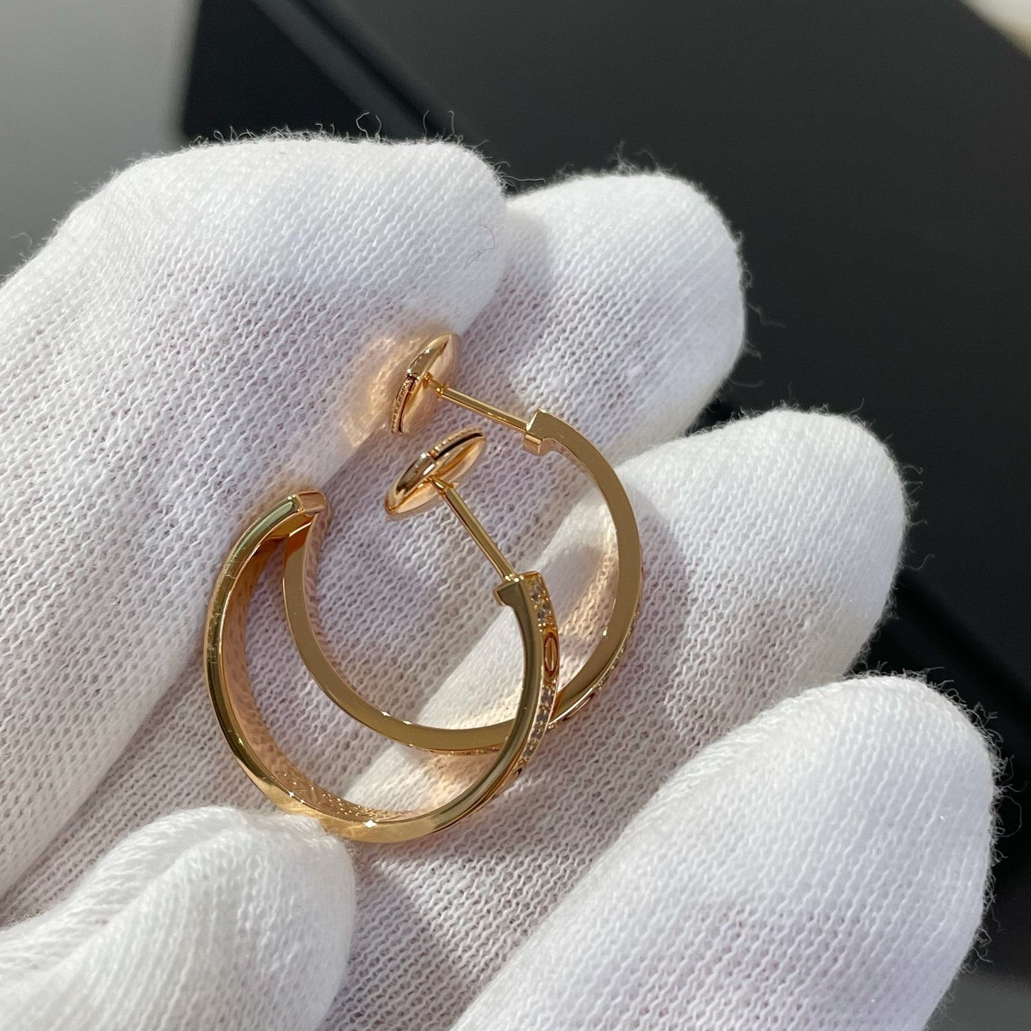 [Clover Jewelrys]LOVE DIAMOND PINK GOLD HOOP EARRINGS