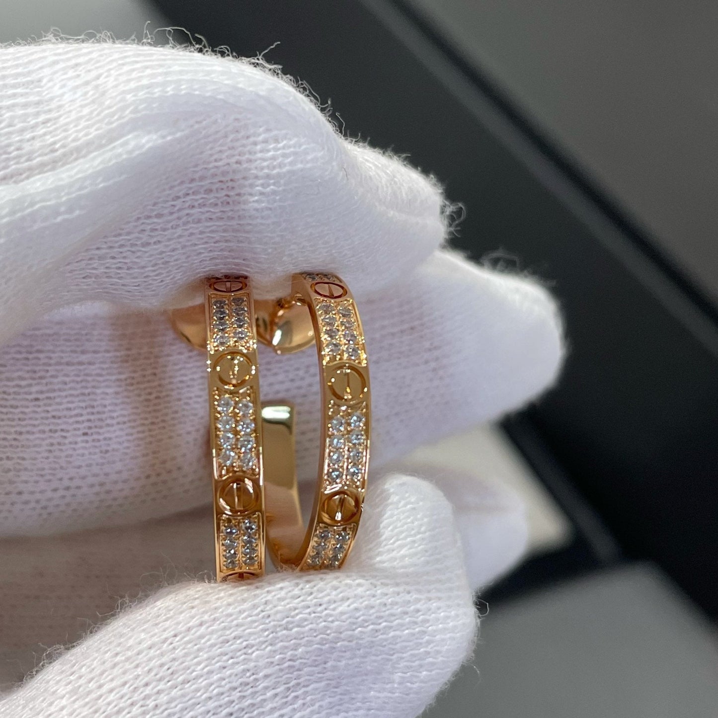 [Clover Jewelrys]LOVE DIAMOND PINK GOLD HOOP EARRINGS