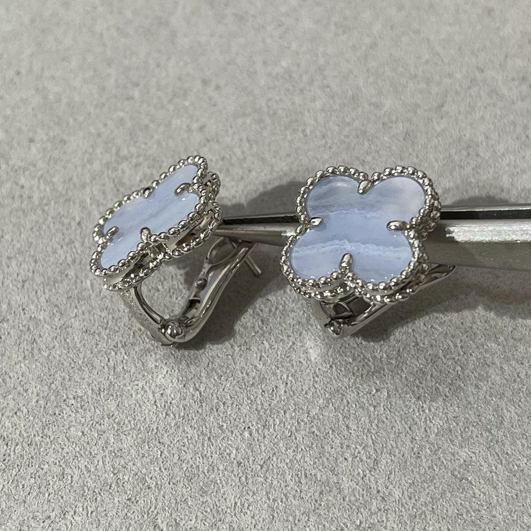 [Clover Jewelrys]CLOVER CHALCEDONY SILVER STUD EARRINGS