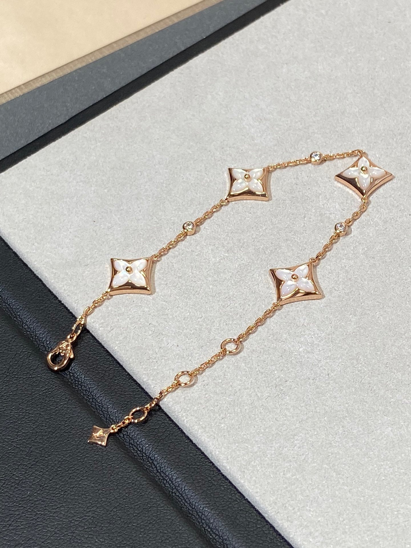 [Clover Jewelrys]STAR 4 MOTIF MOP DIAMOND PINK GOLD BRACELET