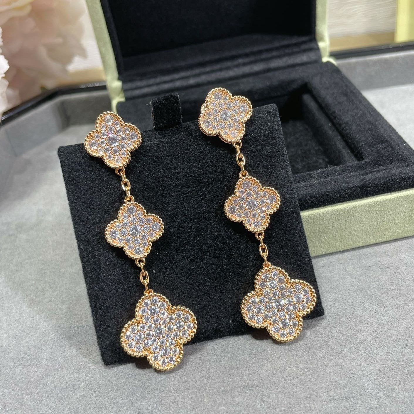 [Clover Jewelrys]CLOVER 3 MOTIFS DIAMOND PAVED ROSE GOLD EARRINGS