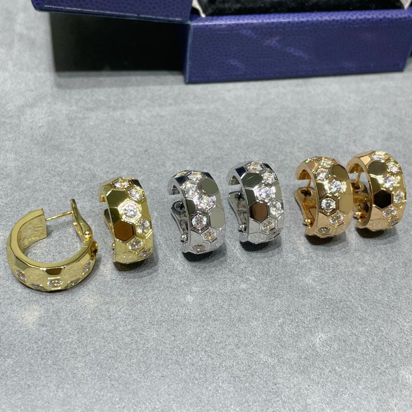 [Clover Jewelrys]BEE LOVE DIAMOND HOOP EARRINGS