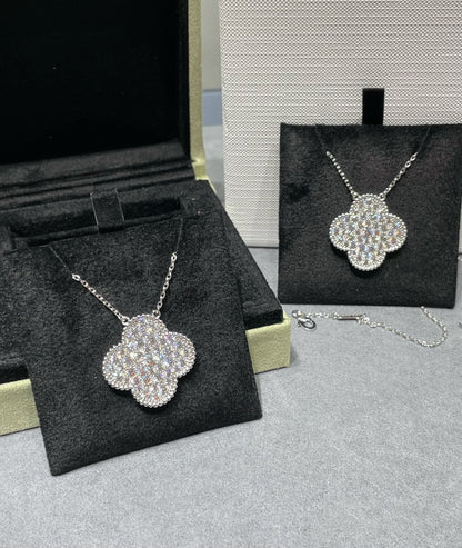 [Clover Jewelrys]CLOVER 25MM LARGE PENDANT DIAMOND PAVED SILVER NECKLACE