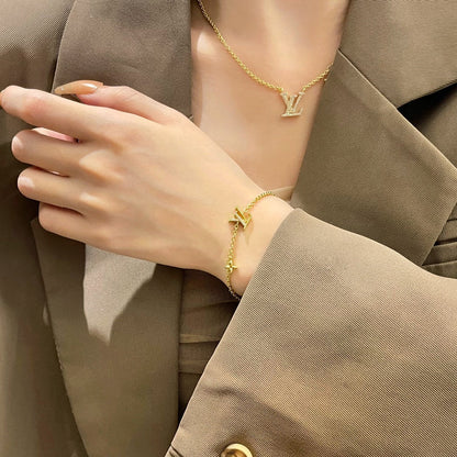 [Clover Jewelrys]LOGO STAR MOTIF GOLD BRACELET