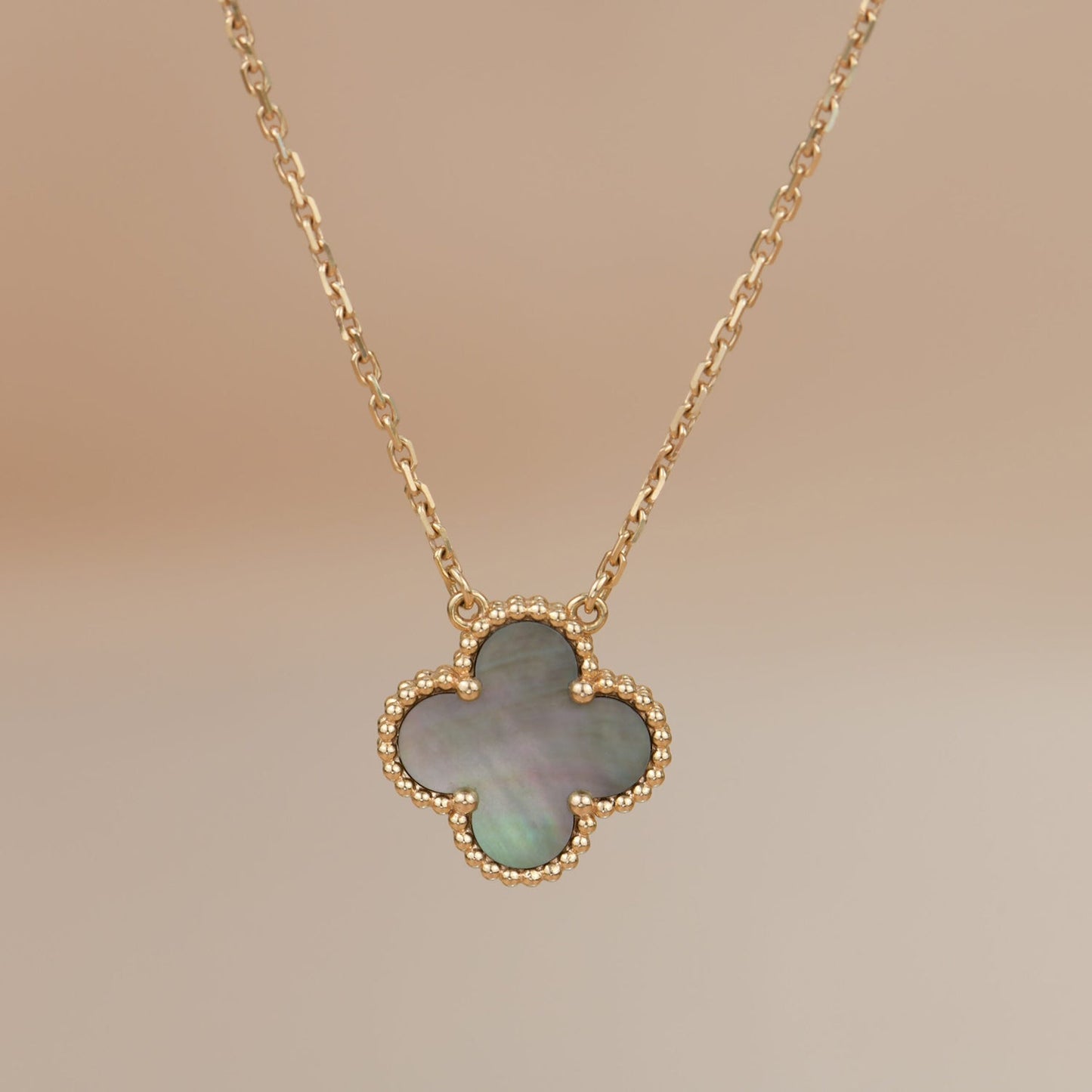 [Clover Jewelrys]CLOVER 15MM  GRAY MOTHER OF PEARL NECKLACE