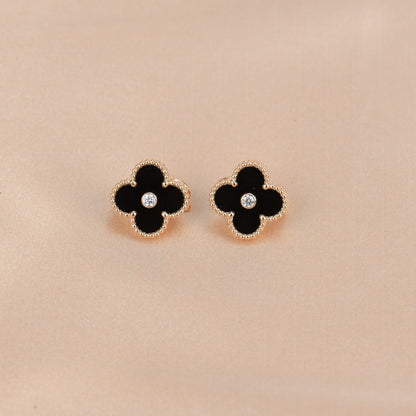 [Clover Jewelrys]CLOVER MEDIUM 1 MOTIFS ONYX DIAMOND EARRINGS