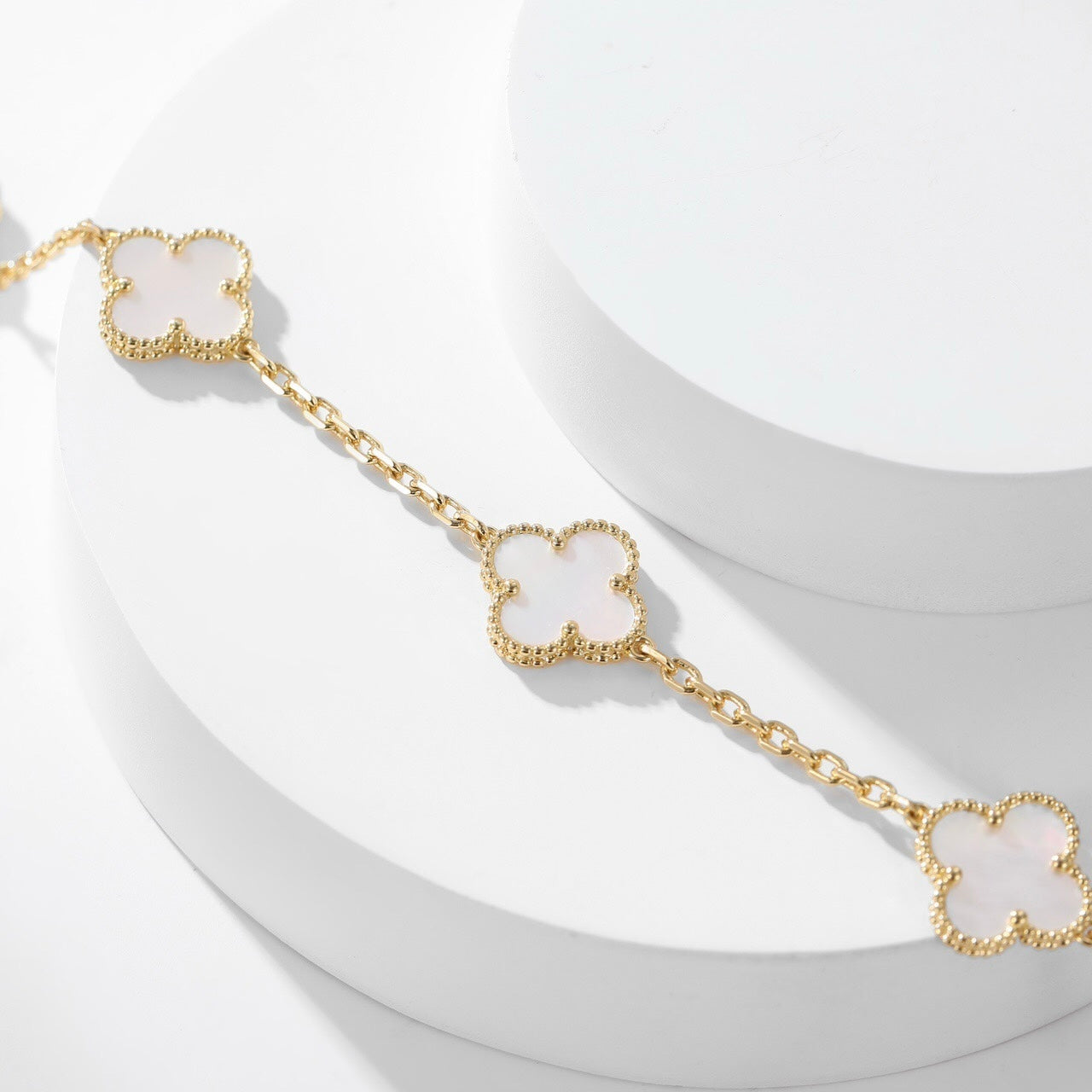 [Clover Jewelrys]CLOVER 10 MOTIFS WHITE MOTHER OF PEARL NECKLACE