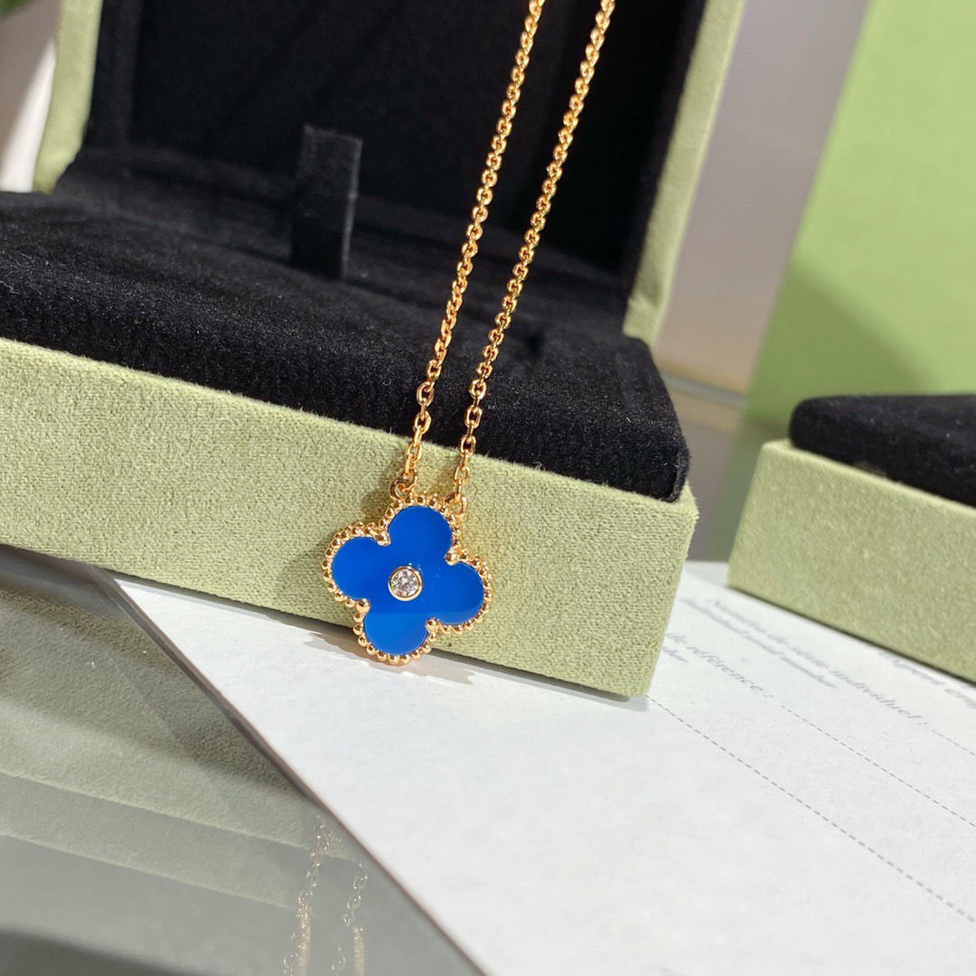 [Clover Jewelrys]CLOVER 15MM DIAMOND AND BLUE AGATE NECKLACE